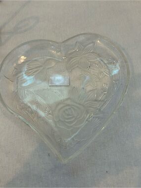 Clear paradise garden Heart-Shaped Glass Dish with Floral Etching